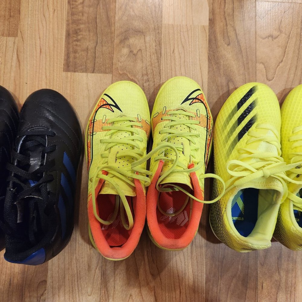 Boys soccer cleats